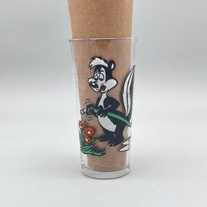 Vintage 1976 Pepsi Looney Tunes Collector Series Pepe Le Pew Daffy Duck
